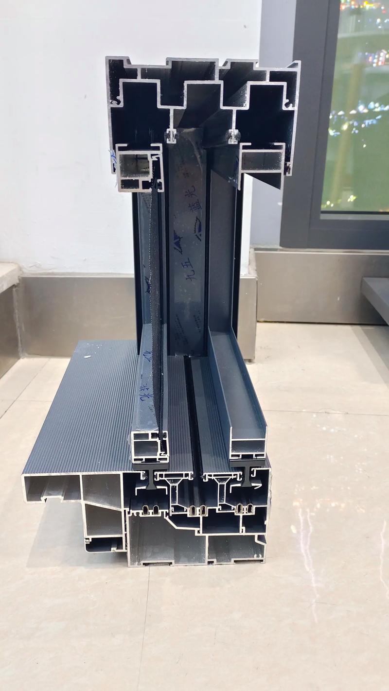 铝型材市场动态：现货供应情况解析